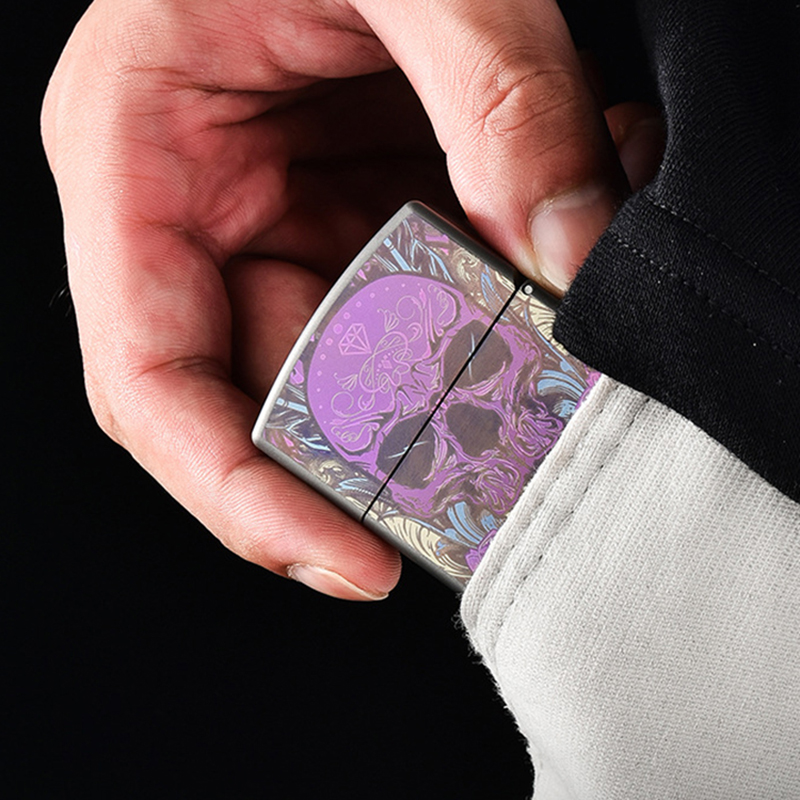 Rosa Totenkopf-Feuerzeughülle  – Lighter Windproof Bewertung und Preis